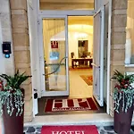 Patavium فندق 3*